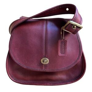 🌙 Vintage Coach NYC Burgundy Crescent Bag 9235